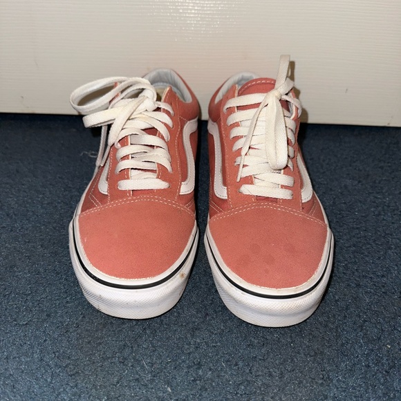 VANS - Picture 2 of 6